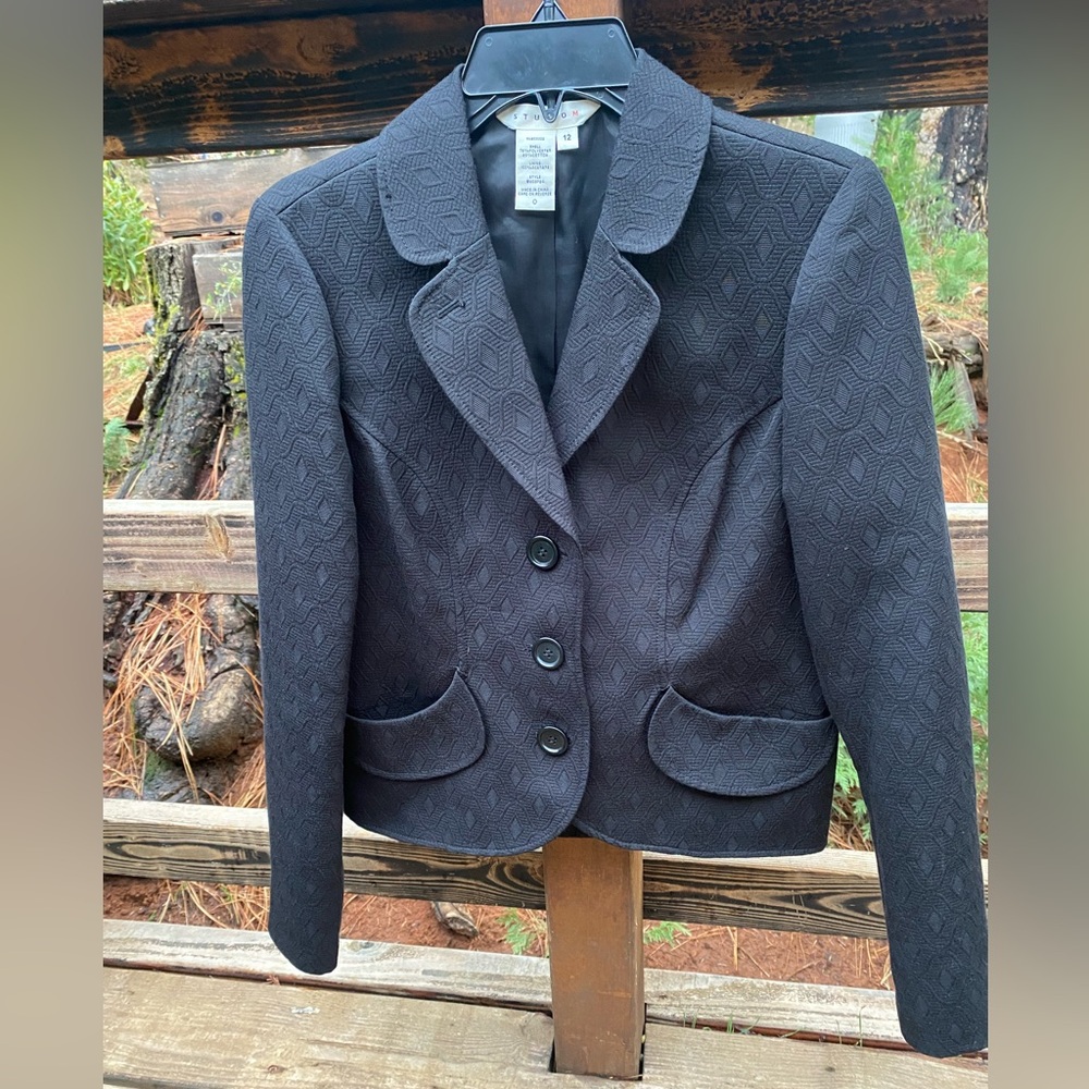Studio M jacket🖤